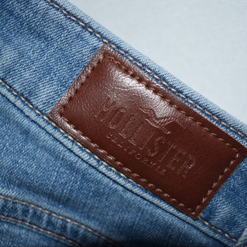 HOLLISTER HIGH RISE SUPER STRETCH JEANS - Picture 4 of 6